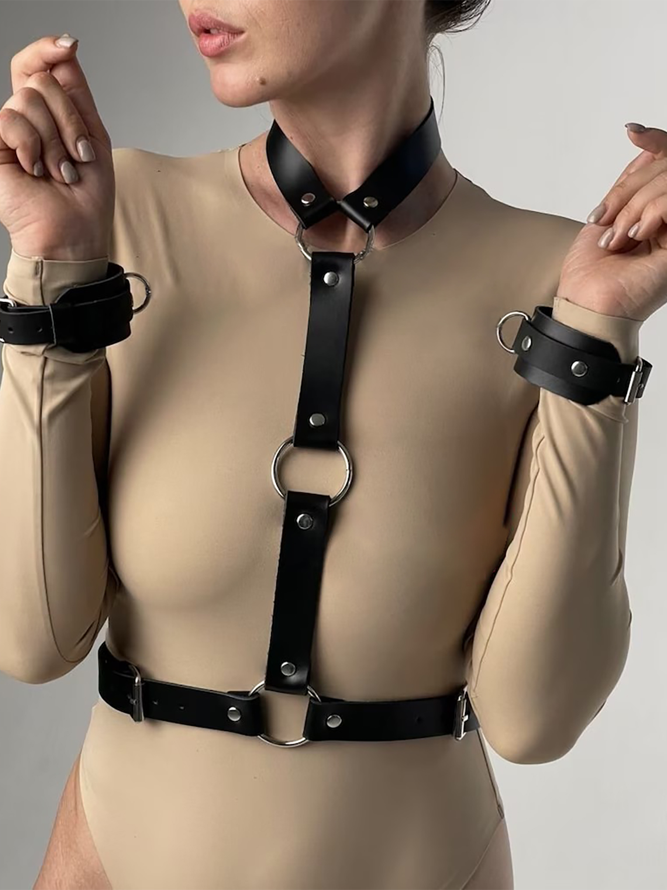 Women's Sexy Leather Harness B – Garter Belt Set Bewertung und Preis
